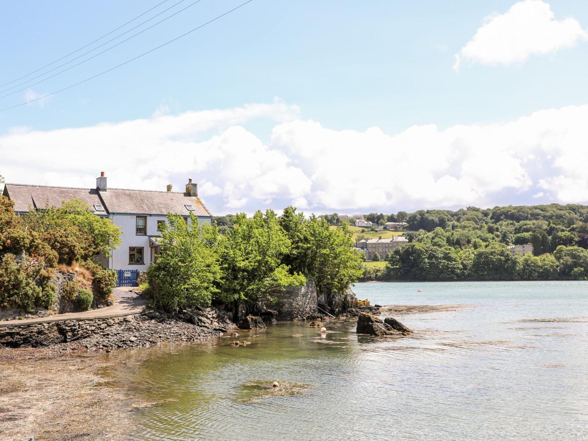 Ynys Faelog Cottage 梅奈布里奇 外观 照片