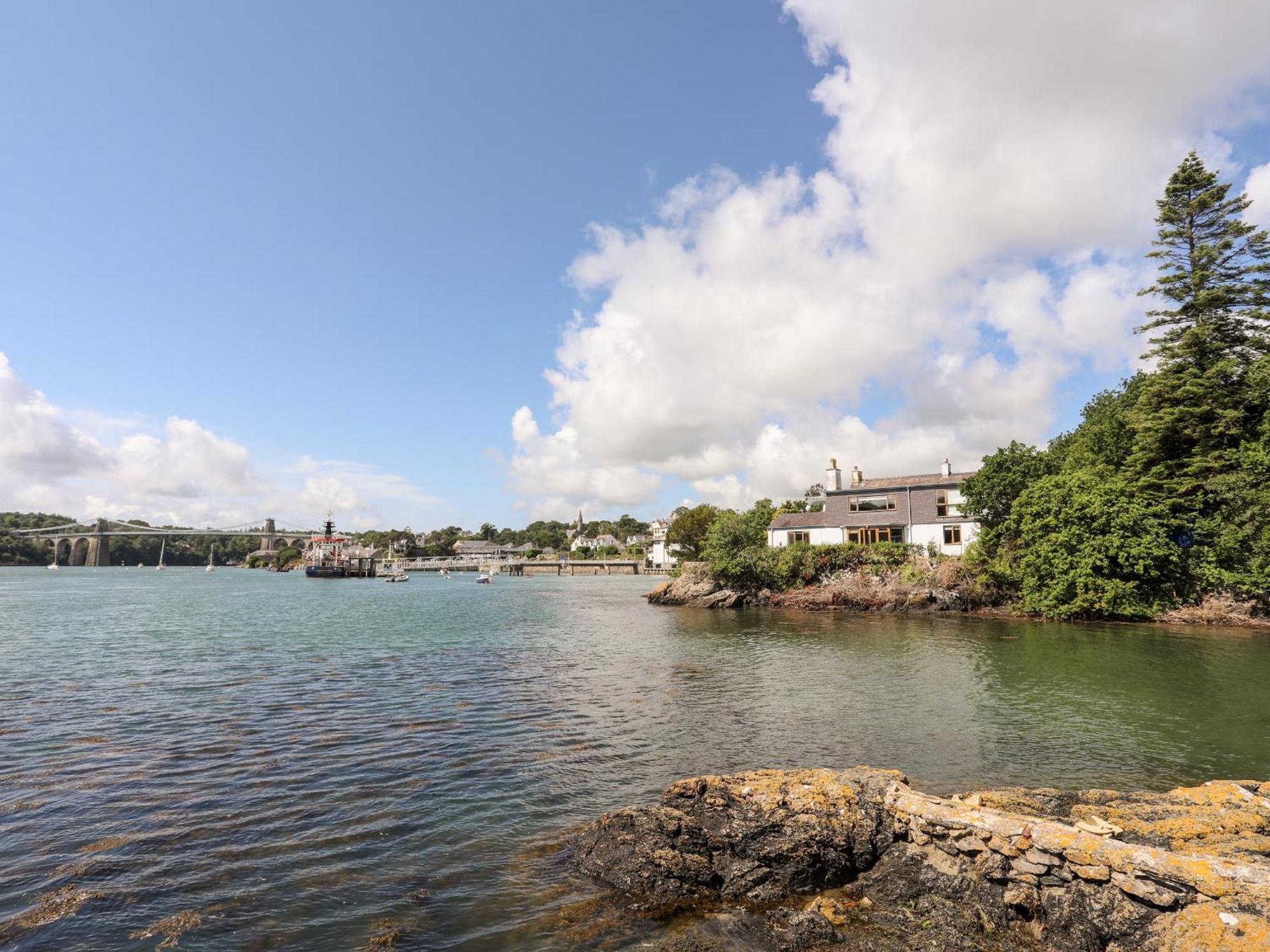 Ynys Faelog Cottage 梅奈布里奇 外观 照片